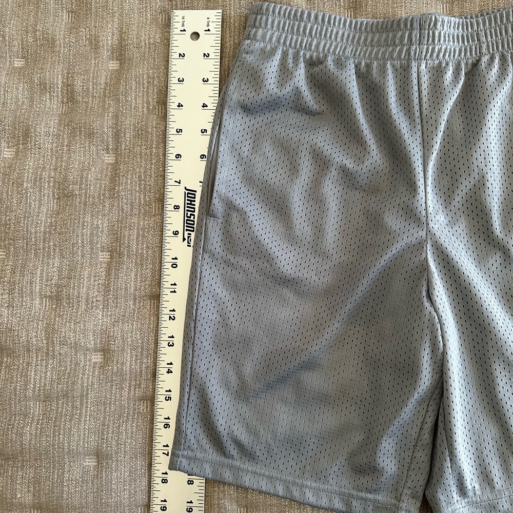 Champion Gray Athletic Shorts Size Large Lightweight Performance - Picture 5 of 7